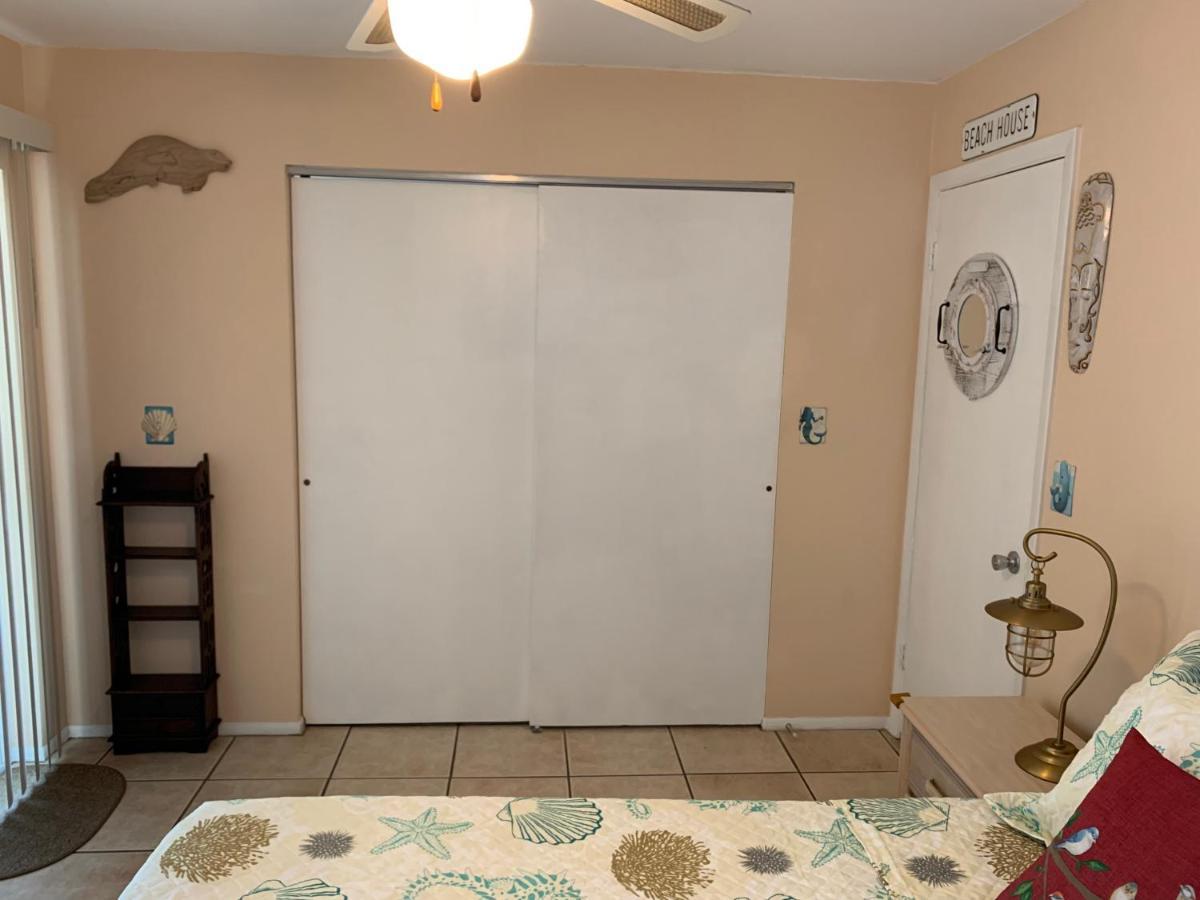 Michaels -Beachside Bungalows St. Pete Beach Bagian luar foto