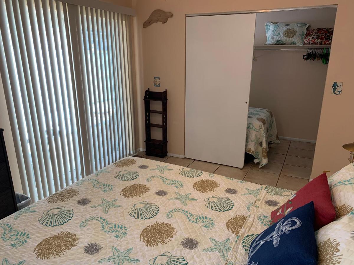 Michaels -Beachside Bungalows St. Pete Beach Bagian luar foto